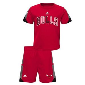 Toddler adidas Chicago Bulls Possession Tee & Shorts Set